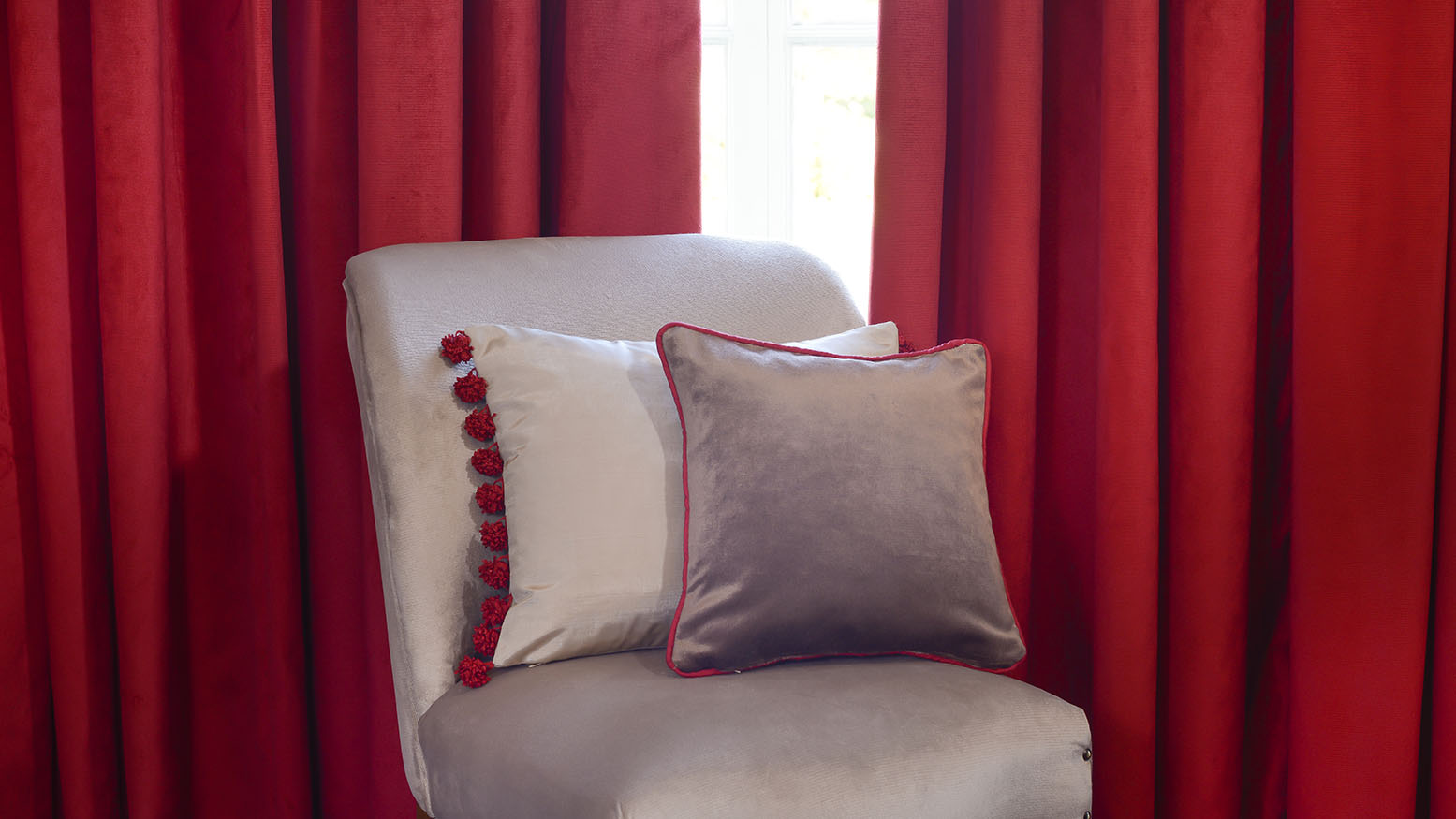 Coussins et Chemins de lit | Alba Décoration : tissu d'ameublement non