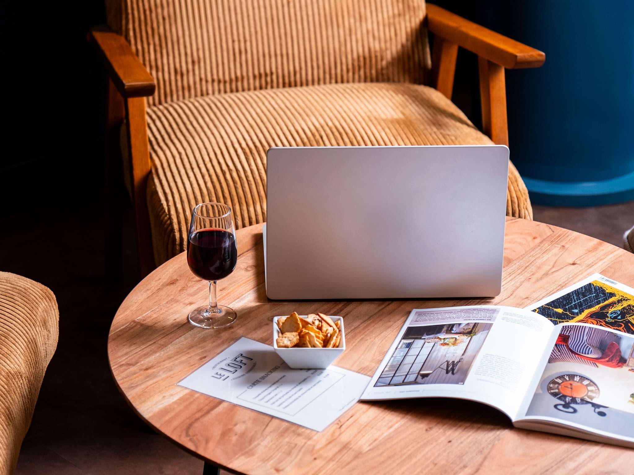 9012_sm_09_p_2048x1536