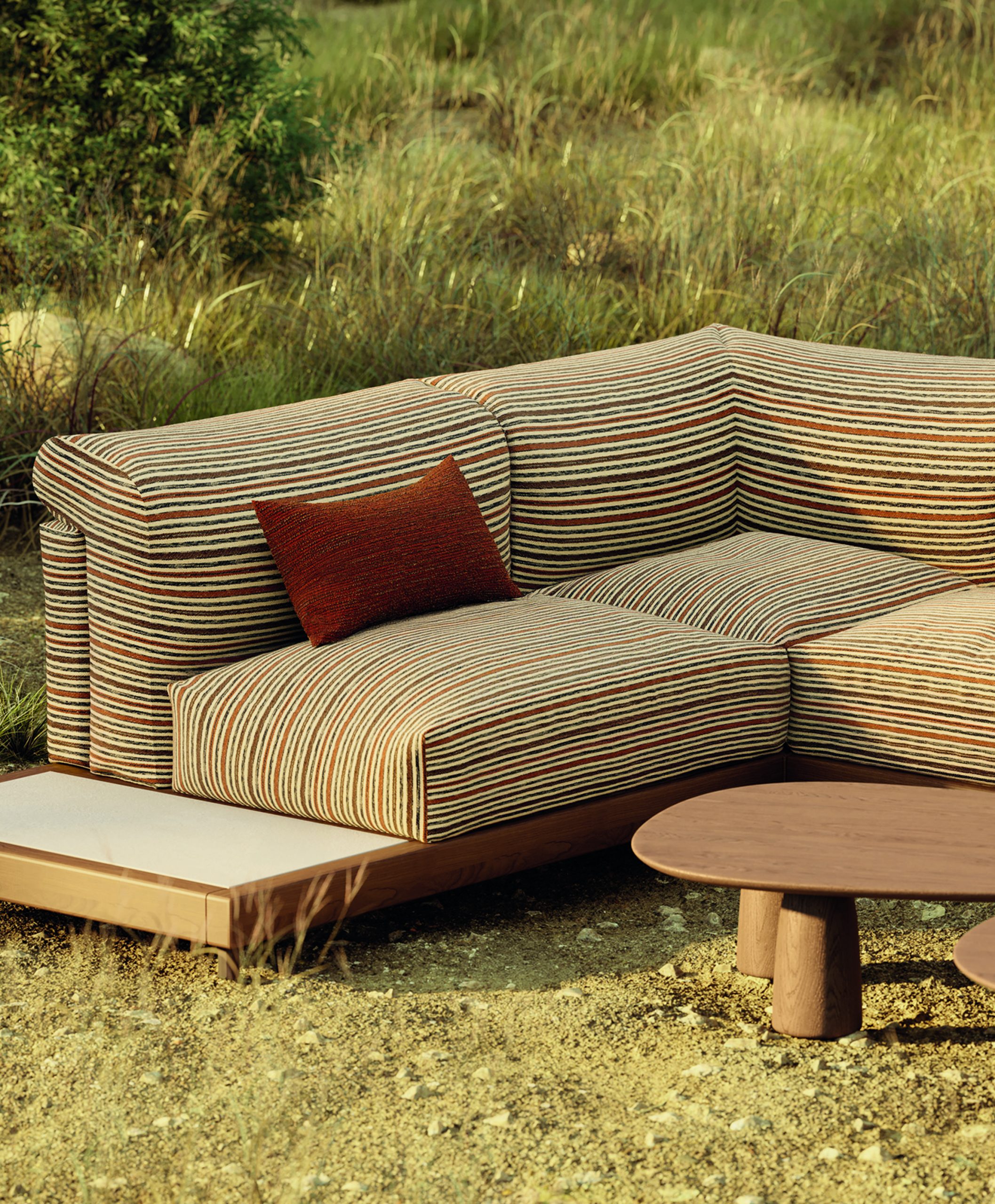 ISSÉ_ISSE_OUTDOOR_FOCUS_THELMA_T156805_ALBA_T158610